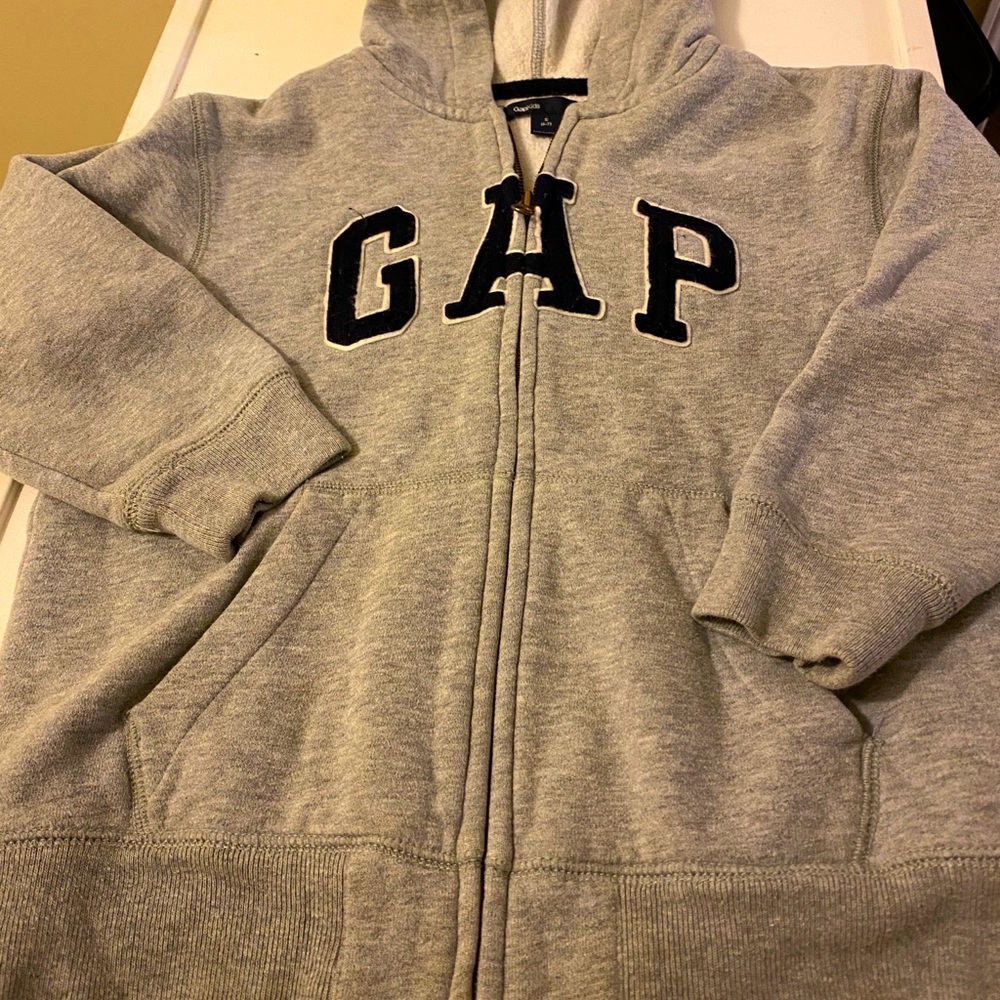 Gap kids sweat shirt
